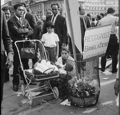 Photo of Bengali family demonstrating for Bangladesh's independence