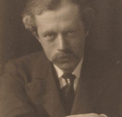 Photo of Arthur William Symons