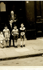 Photo of Atta Ashrif outside Tanda & Ashrif Warehouse, Glasgow.