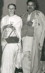 Photo of Freda Bedi and Baba Pyare Lal Bedi