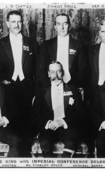 Photo of the King and delegates at the Imperial Conference 1926