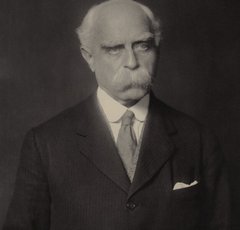 Photo of Sir Francis Edward Younghusband