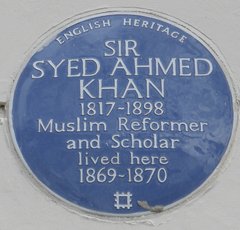 Photo of blue plaque at Syed Ahmed Khan's home in London