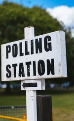 Photo of a polling station sign